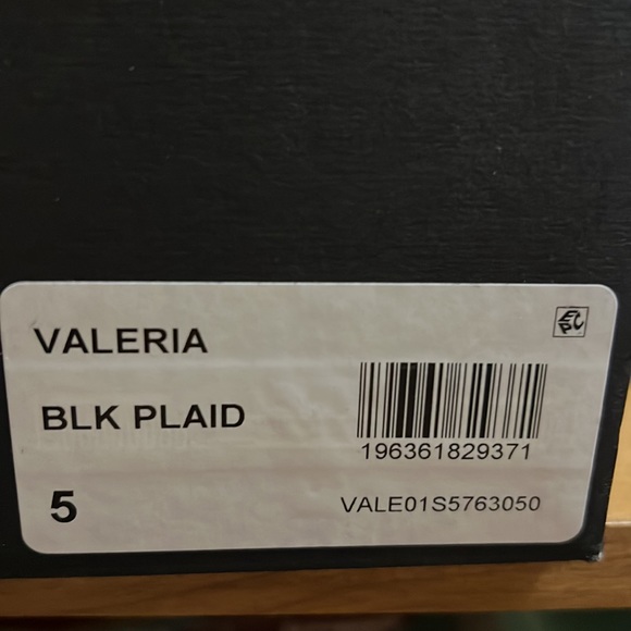 NIB Betsey Johnson Valeria Knee High Boots size 5 - Picture 12 of 14